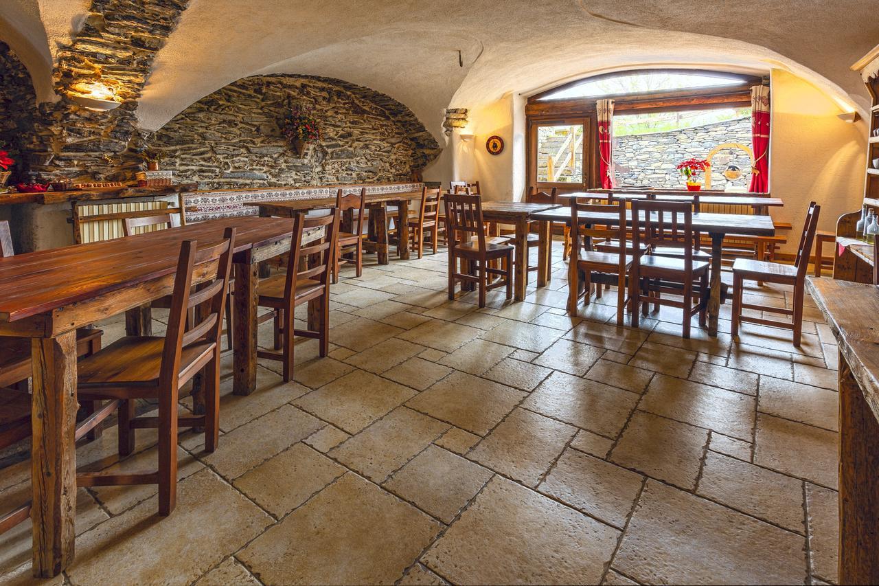 Agriturismo Il Fiocco Cesana Torinese Exterior foto